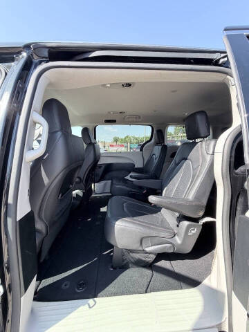 2019 Chrysler Pacifica Touring L