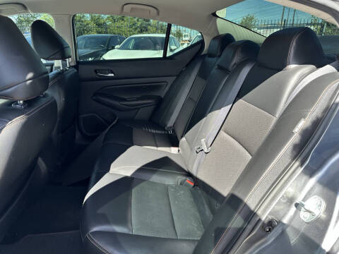 2020 Nissan Altima 2.5 SR