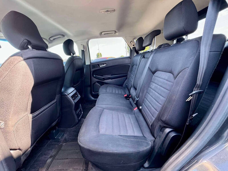 2015 Ford Edge SE