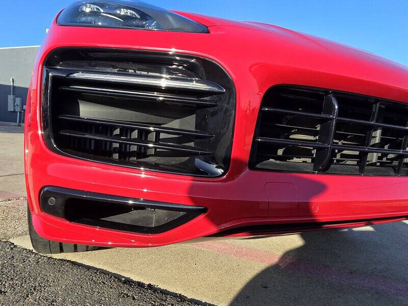 2022 Porsche Cayenne S