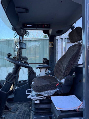 2021 John Deere 344L