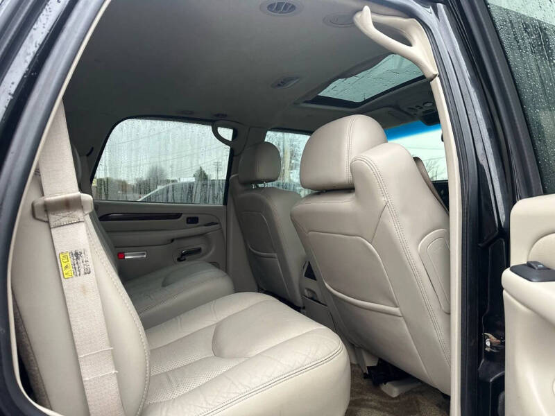 2003 Cadillac Escalade
