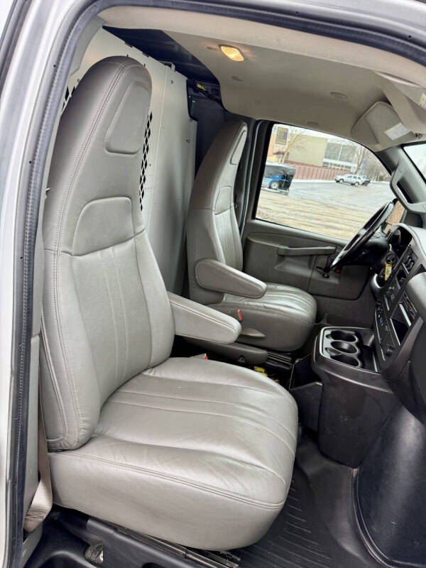 2020 Chevrolet Express 2500