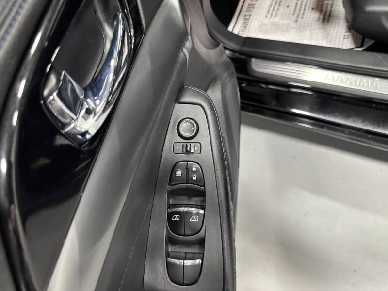 2017 Nissan Maxima 3.5 SR