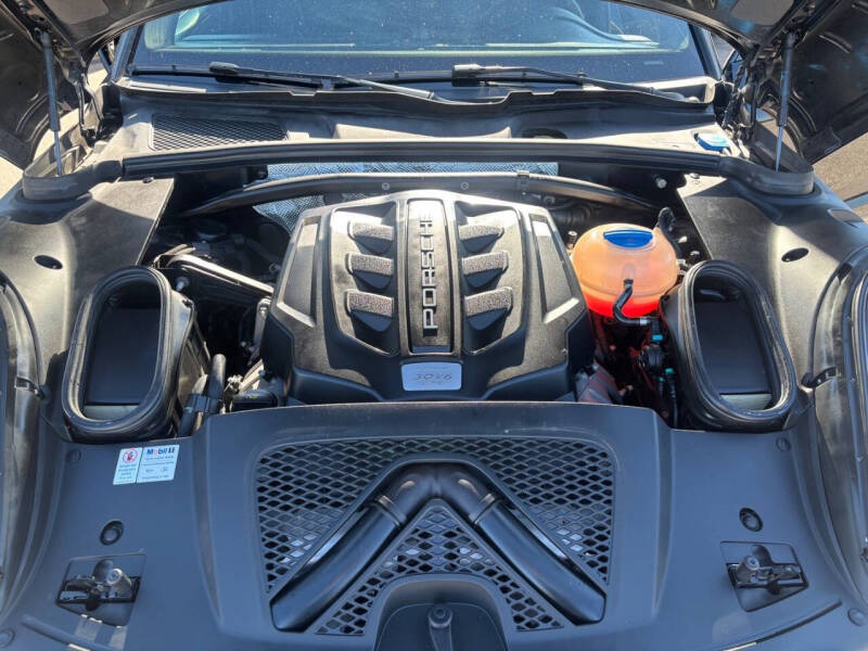 2017 Porsche Macan GTS