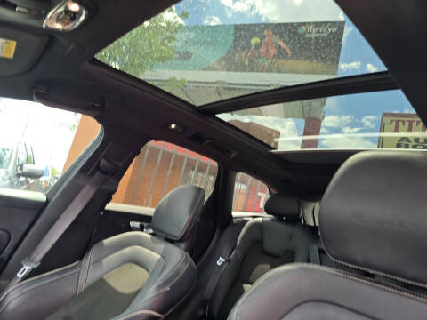 2019 Volvo XC60 T5 R-Design