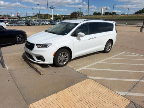 2021 Chrysler Pacifica Touring L
