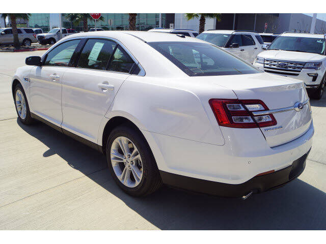 2019 Ford Taurus SEL