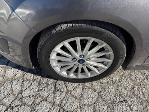 2013 Ford C-MAX Hybrid SE