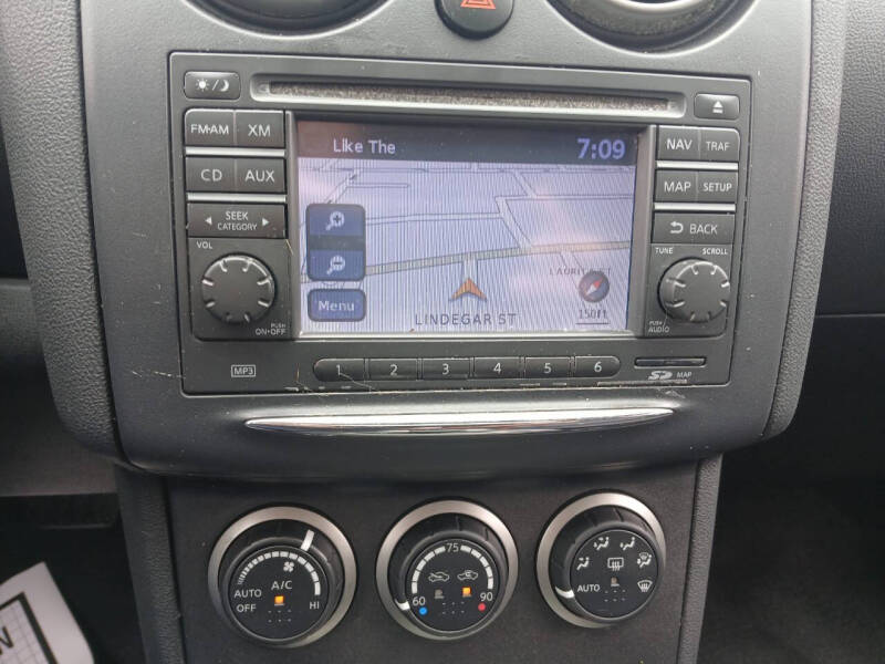 2011 Nissan Rogue SV