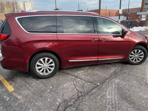 2019 Chrysler Pacifica Touring L