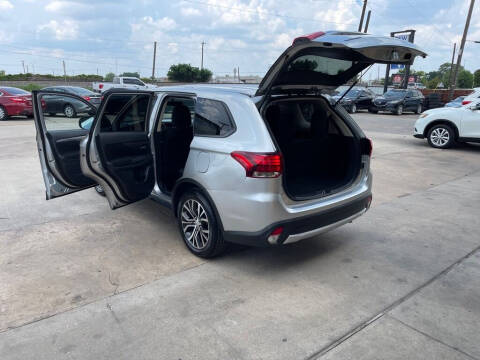 2018 Mitsubishi Outlander SE