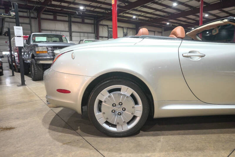 2004 Lexus SC 430