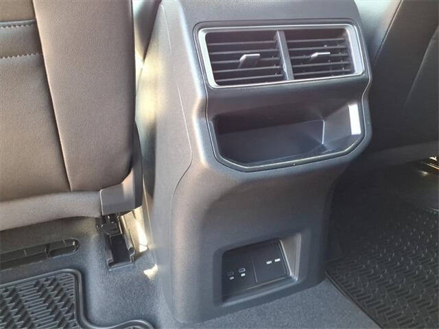 2024 Volkswagen Atlas Cross Sport SE 4Motion