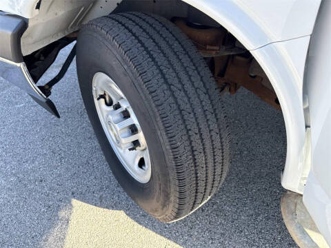 2024 Chevrolet Express 2500