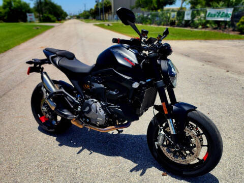 2025 Ducati Monster