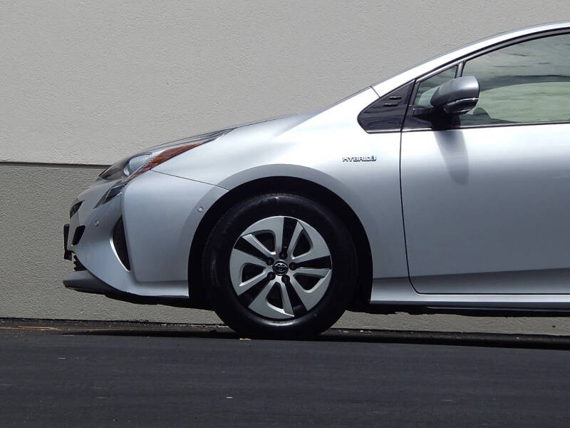 2017 Toyota Prius One