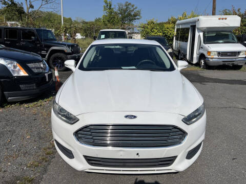 2016 Ford Fusion SE