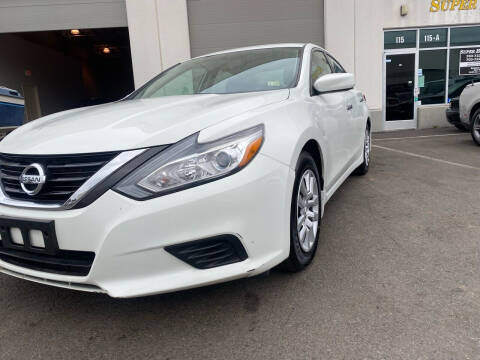 2018 Nissan Altima for sale at Super Bee Auto in Chantilly VA