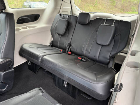 2018 Chrysler Pacifica Touring L Plus