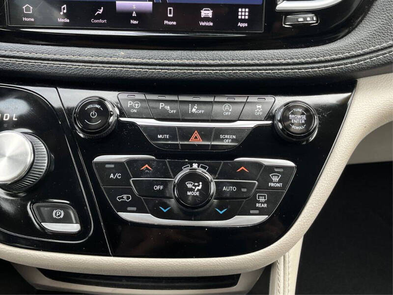 2022 Chrysler Pacifica Limited
