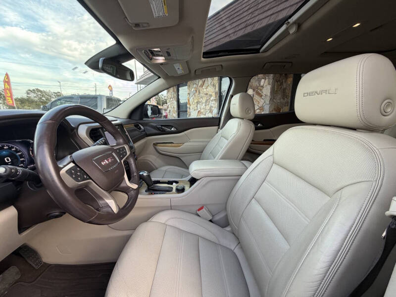 2017 GMC Acadia Denali