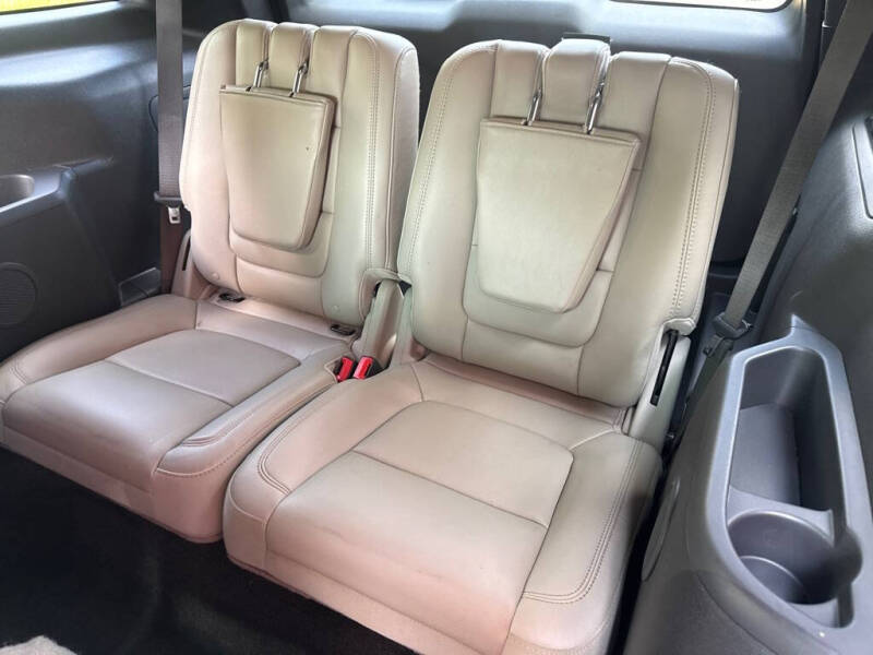2011 Ford Explorer XLT