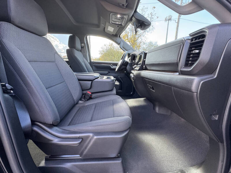 2023 GMC Sierra 1500 SLE