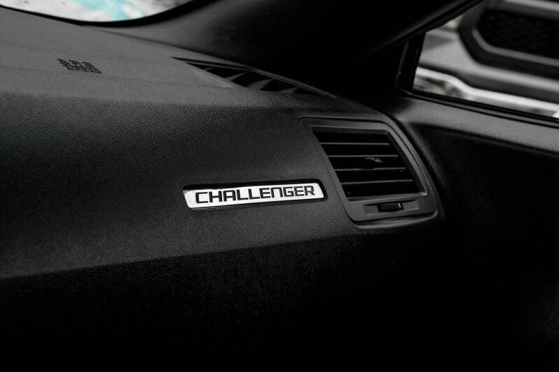 2014 Dodge Challenger SXT