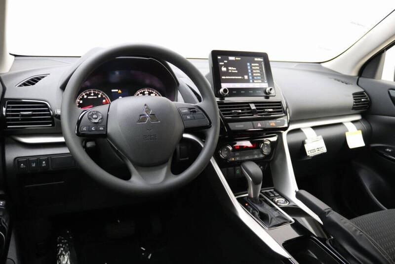 2026 Mitsubishi Eclipse Cross LE