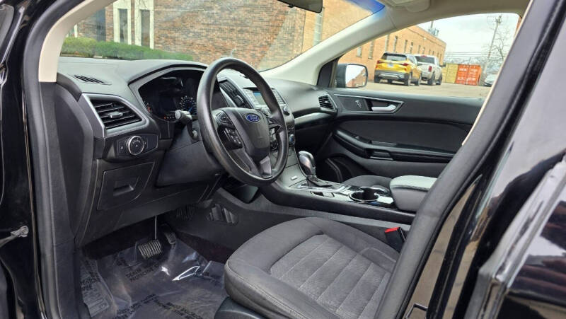 2017 Ford Edge SE