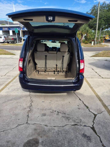 2014 Chrysler Town and Country Touring