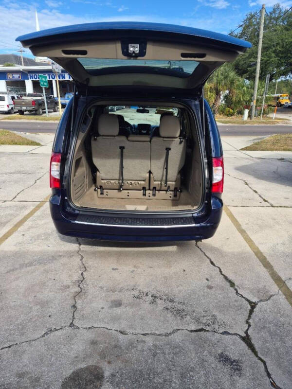 2014 Chrysler Town and Country Touring