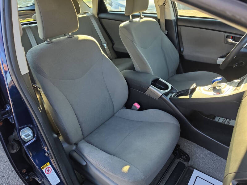 2012 Toyota Prius Two