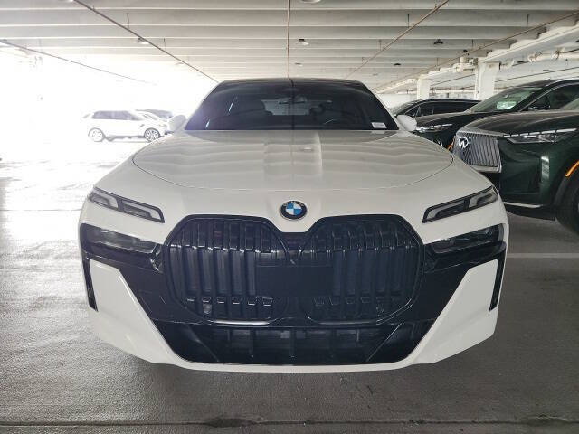 2023 BMW 7 Series 740i