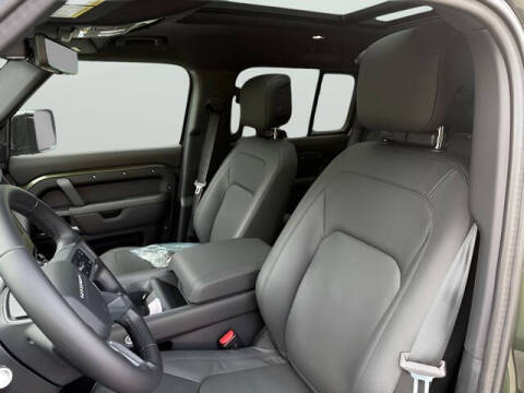 2026 Land Rover Defender 110 P300 S