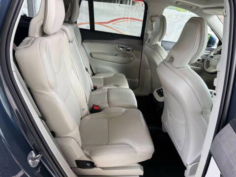 2022 Volvo XC90 T6 Inscription 7-Passenger