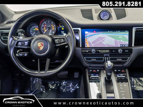 2023 Porsche Macan T