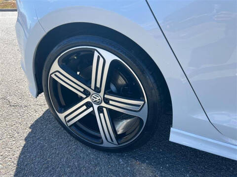 2016 Volkswagen Golf R