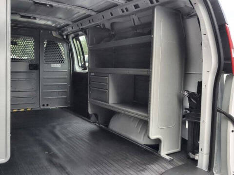 2025 Chevrolet Express 2500