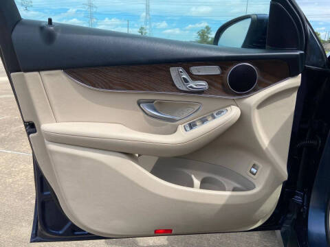 2019 Mercedes-Benz GLC GLC 300