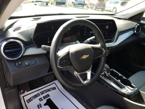 2025 Chevrolet Trax LT