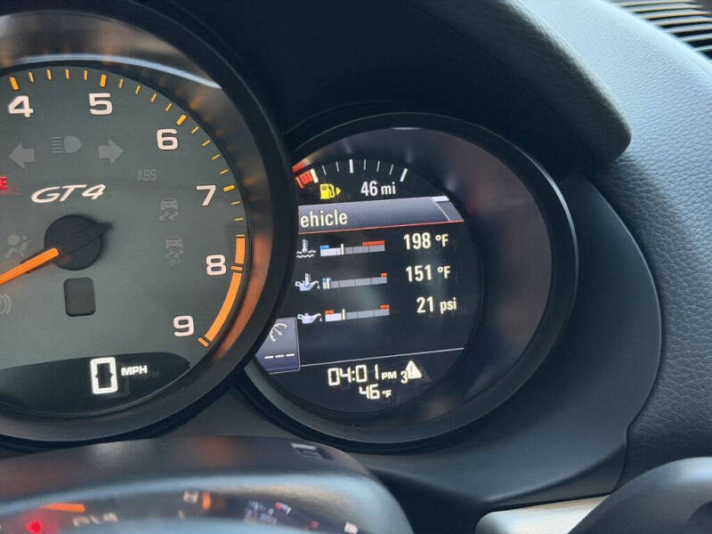 2016 Porsche Cayman GT4