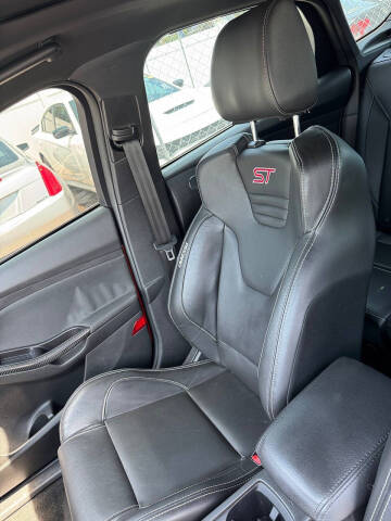 2018 Ford Focus ST