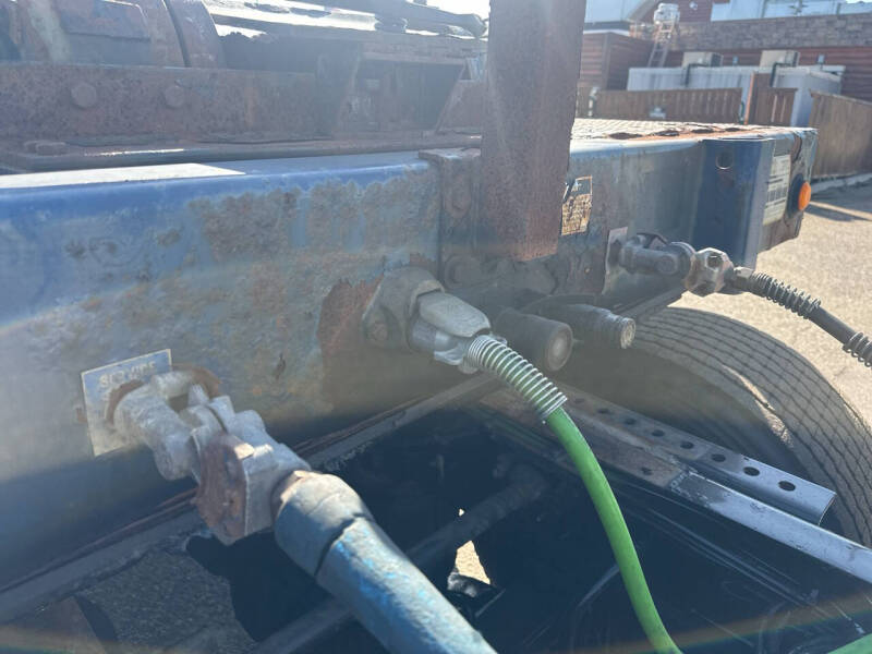 2012 Landoll 330C