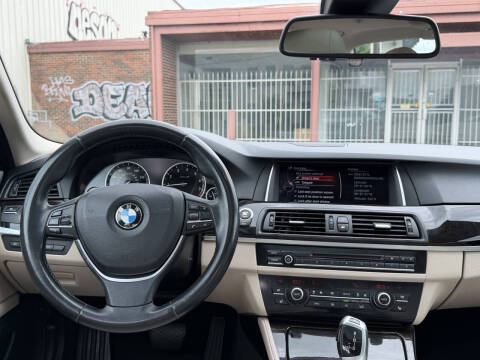 2015 BMW 5 Series 528i