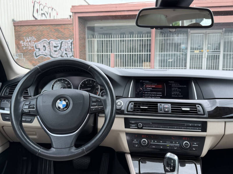 2015 BMW 5 Series 528i