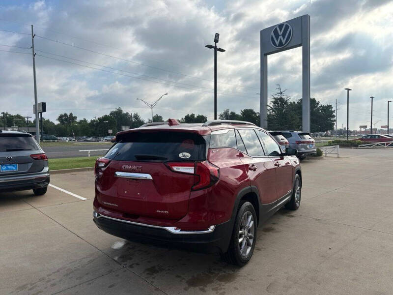2022 GMC Terrain SLT