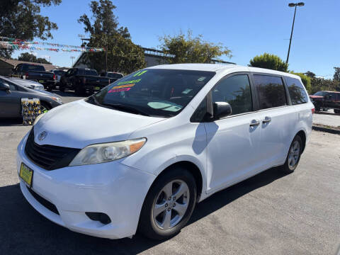 2017 Toyota Sienna L 7-Passenger