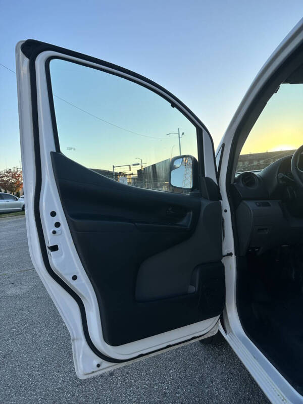 2019 Nissan NV200 S